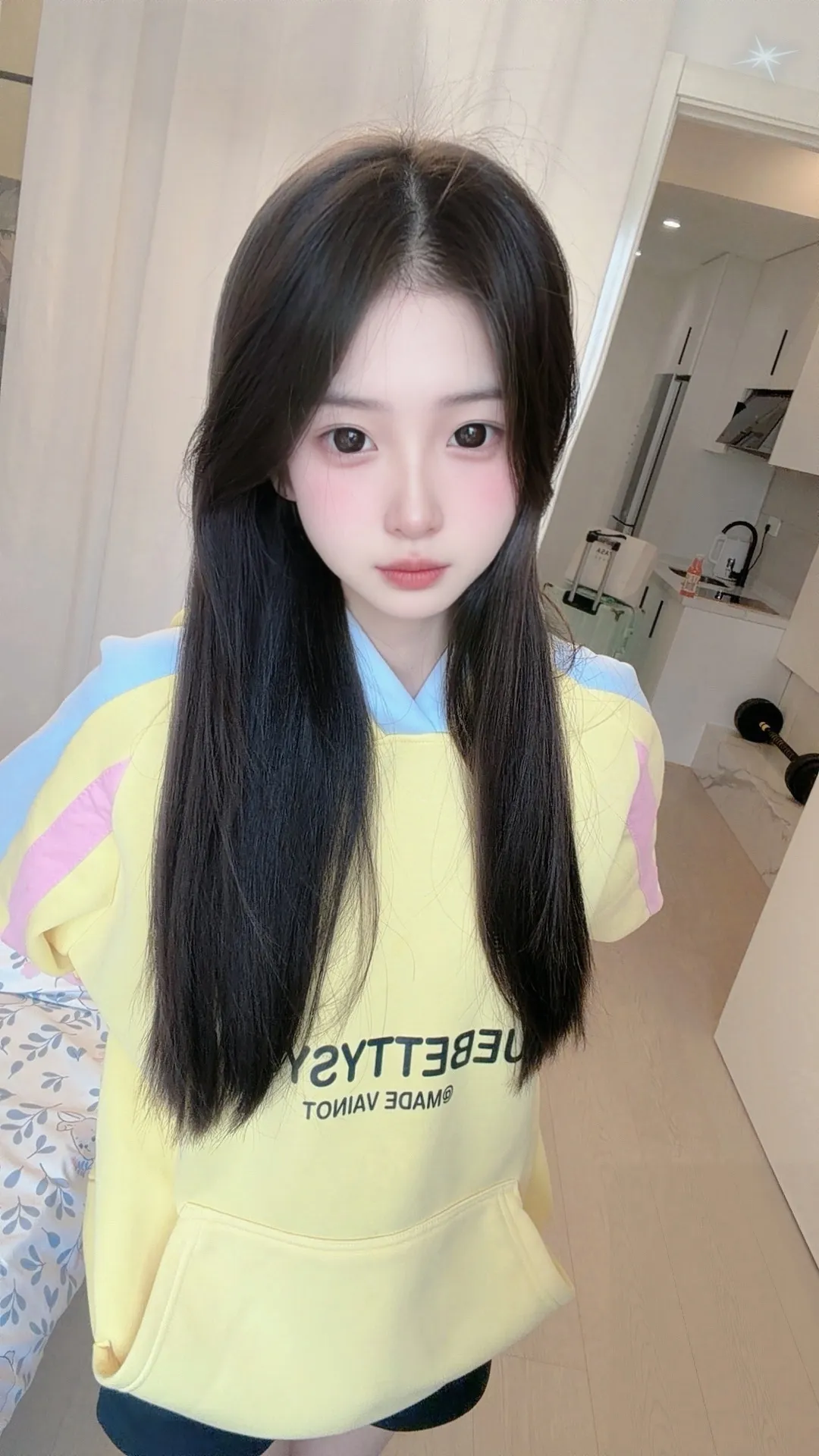 339新人极品白小纯兼职首开