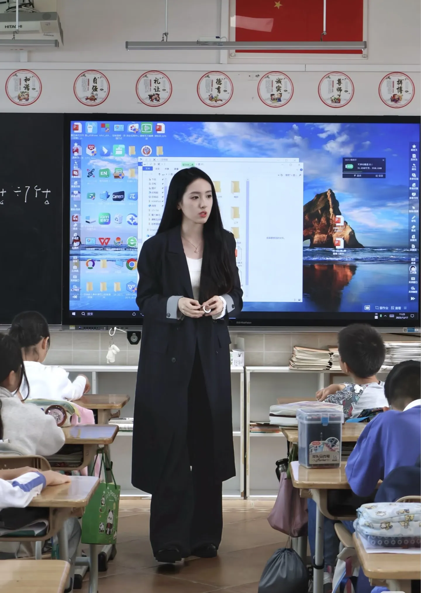 实习老师小天，邻家妹妹短期下海紧致水汪汪 Gallery 5