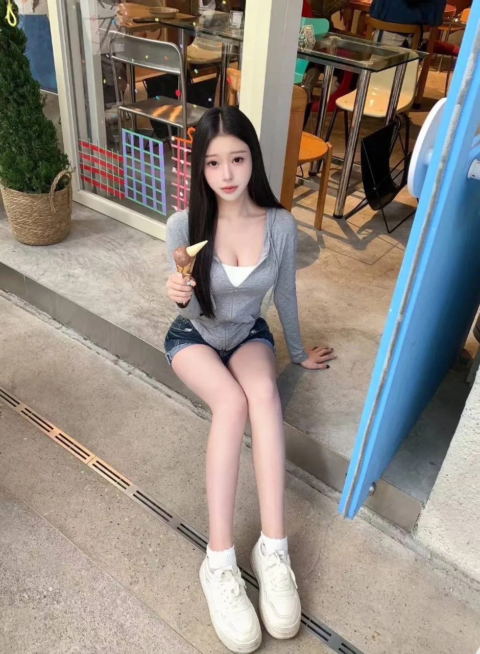 闵行 昕言 Gallery 3