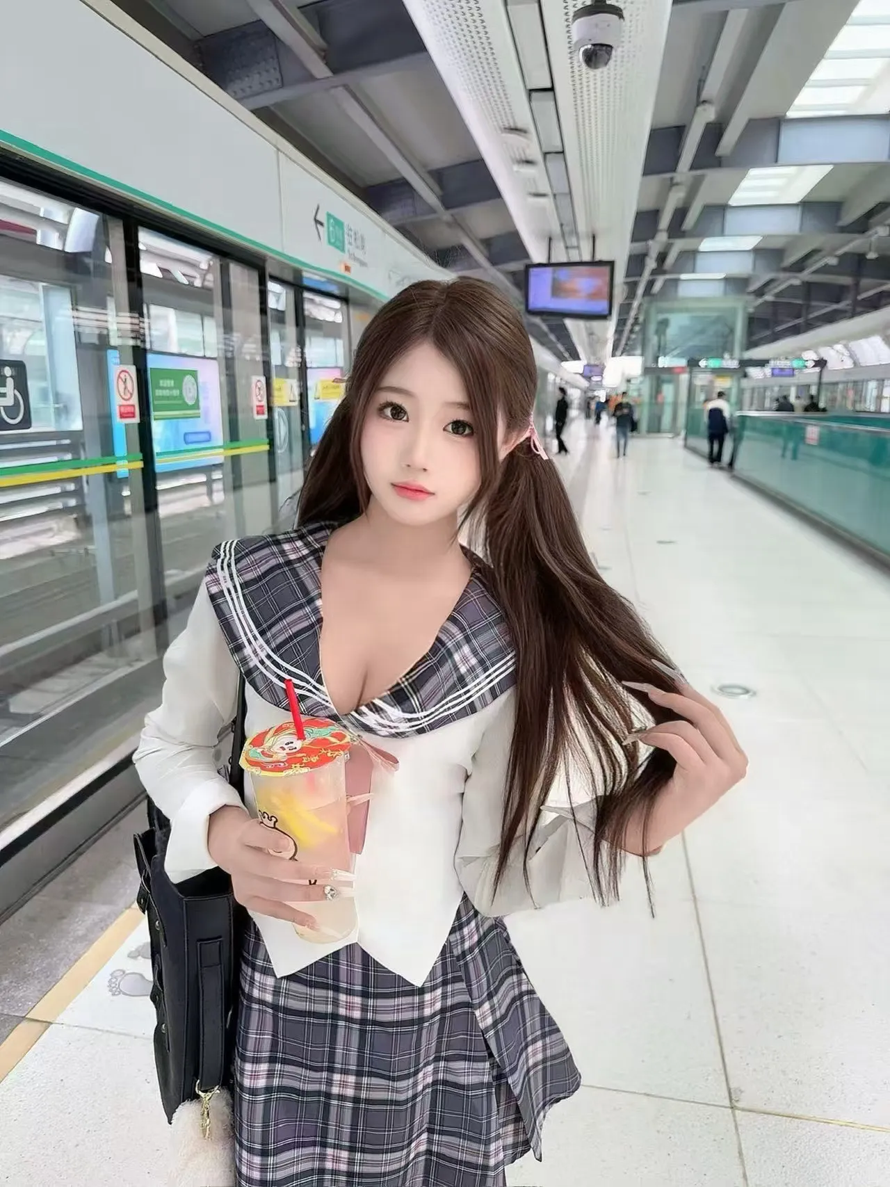 闵行新人，06蜜儿刚下海学生兼职 Gallery 2