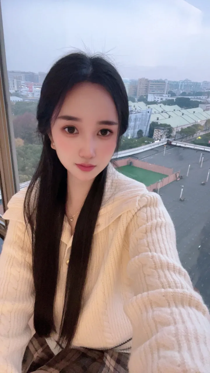 闵行青柠白小纯首次下海 Gallery 4