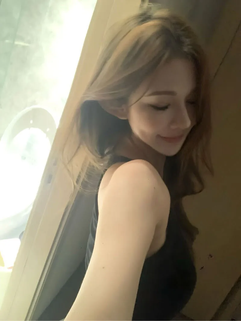 小猫 D🐻傲然挺拔 翘臀好生养 Gallery 6