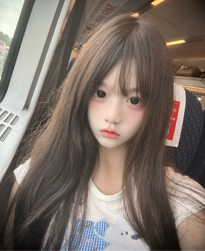 萝莉女孩 梦梦 天生白虎