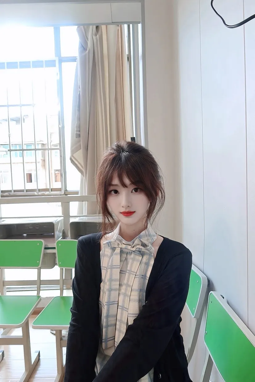 宝山 茹雪 初次下海纯妹 Gallery 4