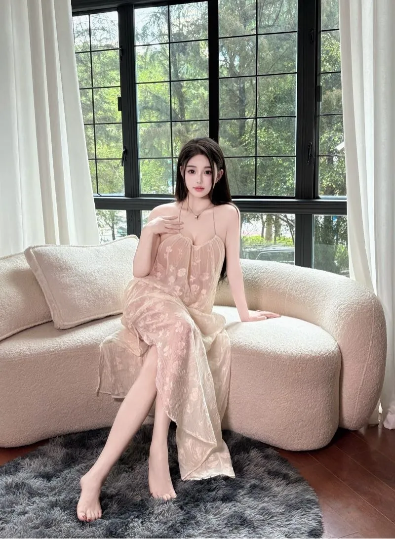 普陀芷芸 极品小嫩妹 极度配合 Gallery 5