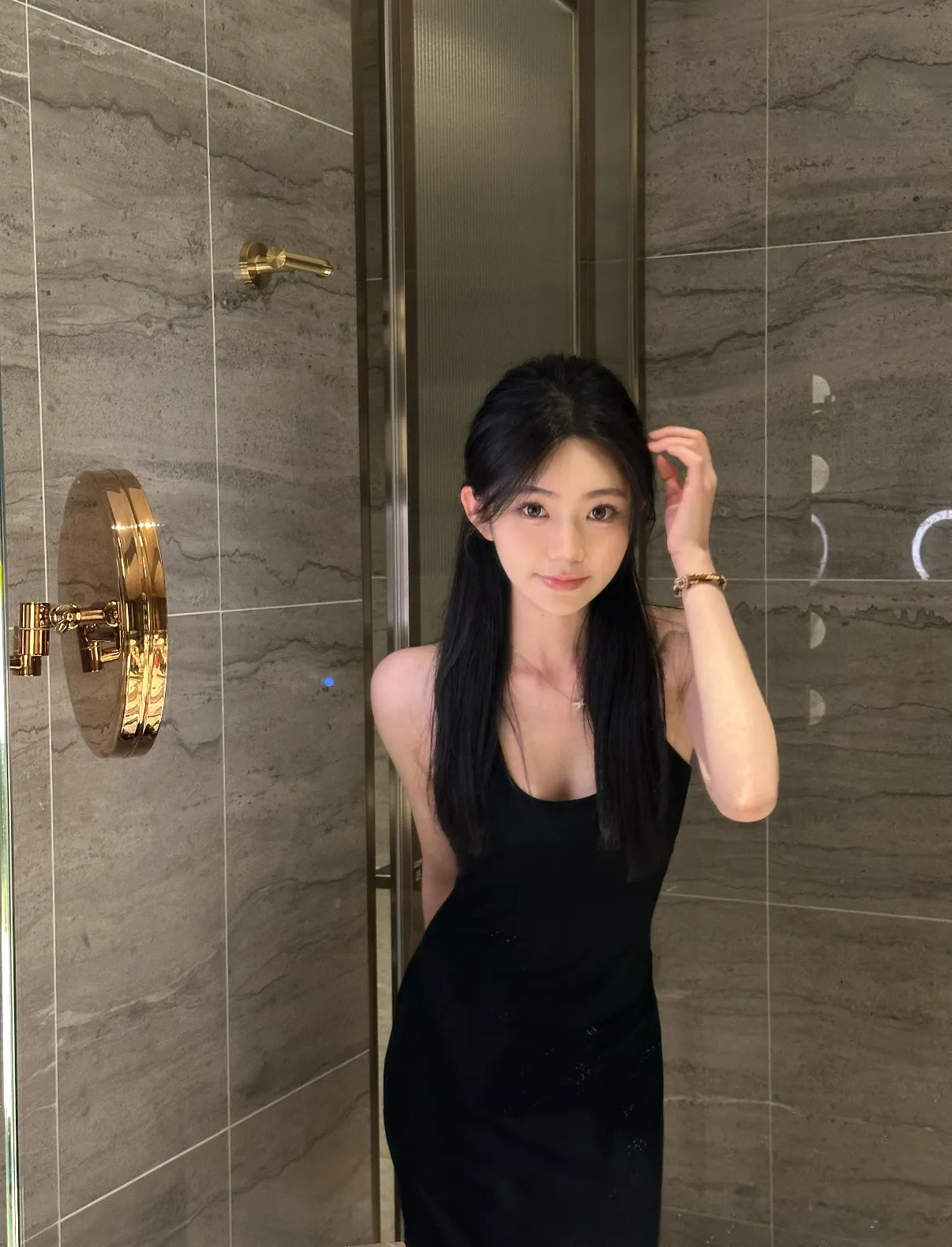 闵行07新人1.70大长腿炮架财财 Gallery 2