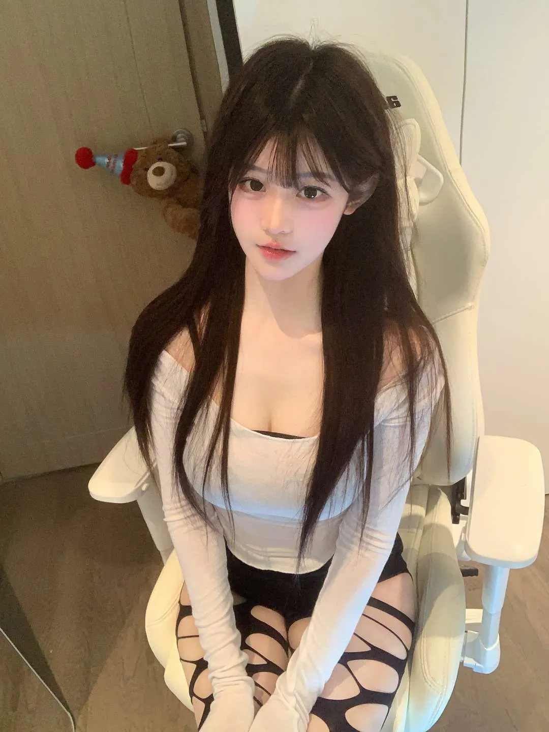 宝山温婉 假赔免费草 Gallery 1