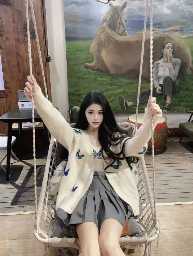 宝山可可🛍筷子腿净身高172🐻C高颜 Gallery 4