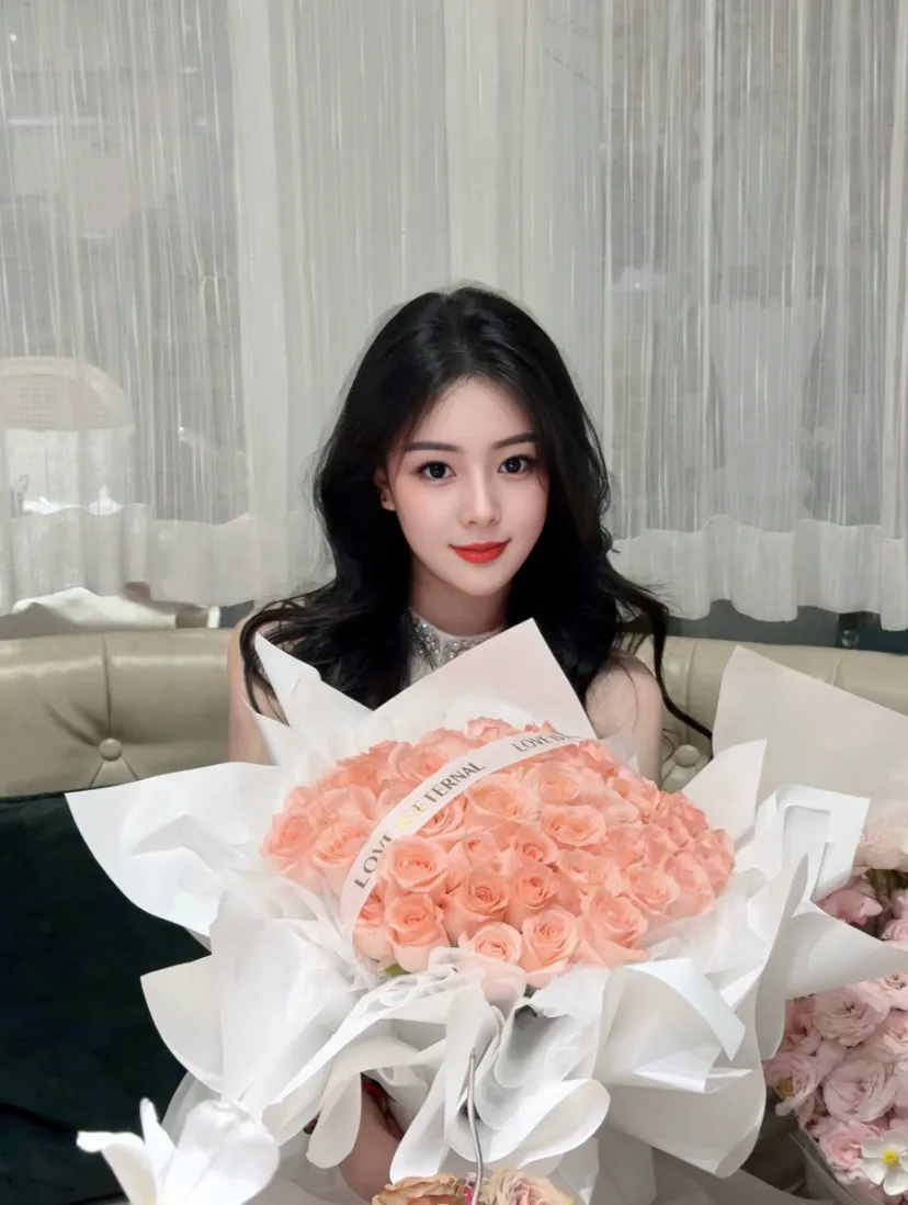 新加坡混血 玫瑰 精通三门语言 高情商 Gallery 5