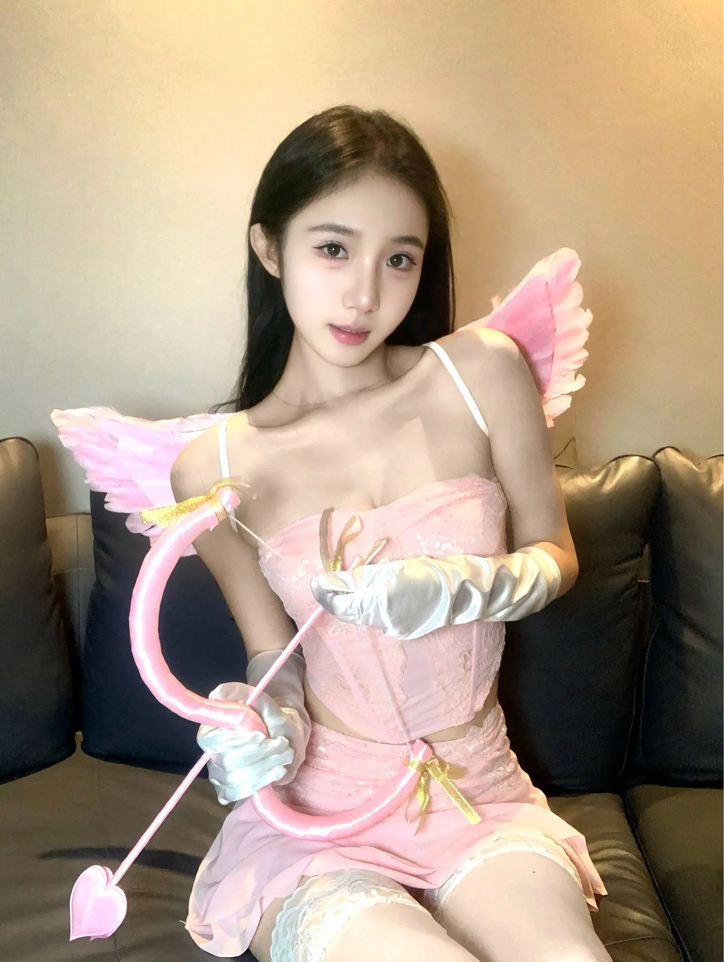 浦东语嫣 闷骚会玩花样多多 床上小荡妇 Gallery 4