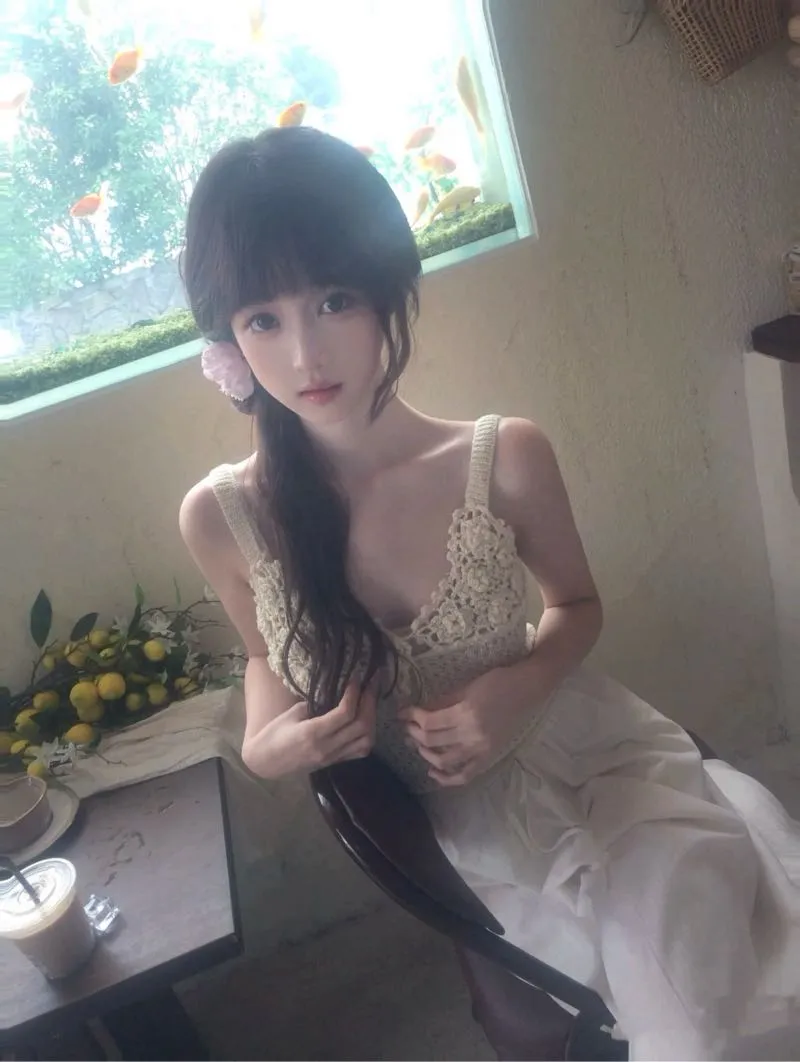 芊芊 SH白小纯天花板 🏠3外5 Gallery 1