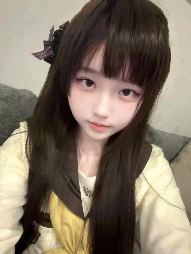 上海07年🔆 萝莉小纯 Gallery 1