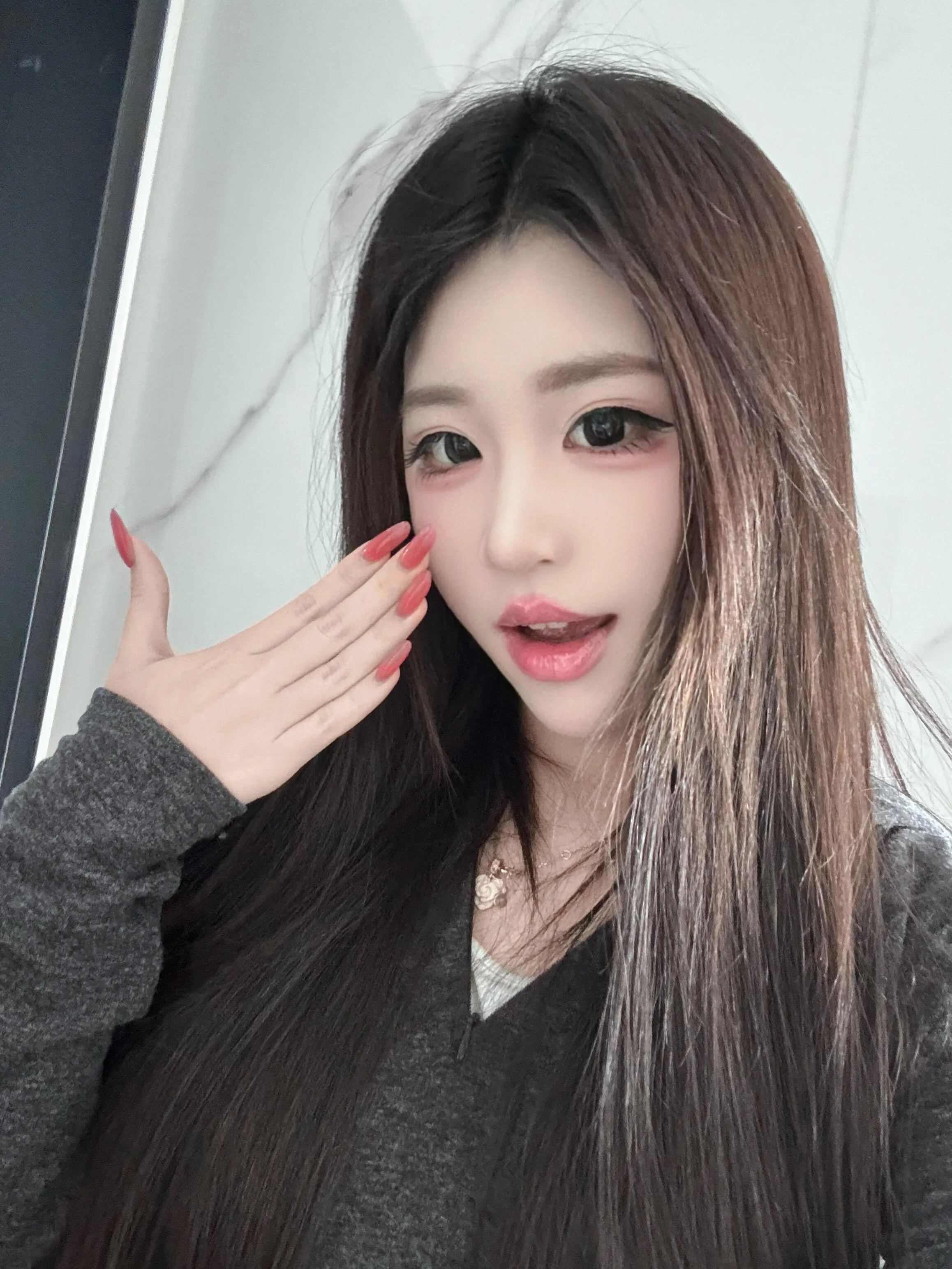 君君 气质小白纯 Gallery 6