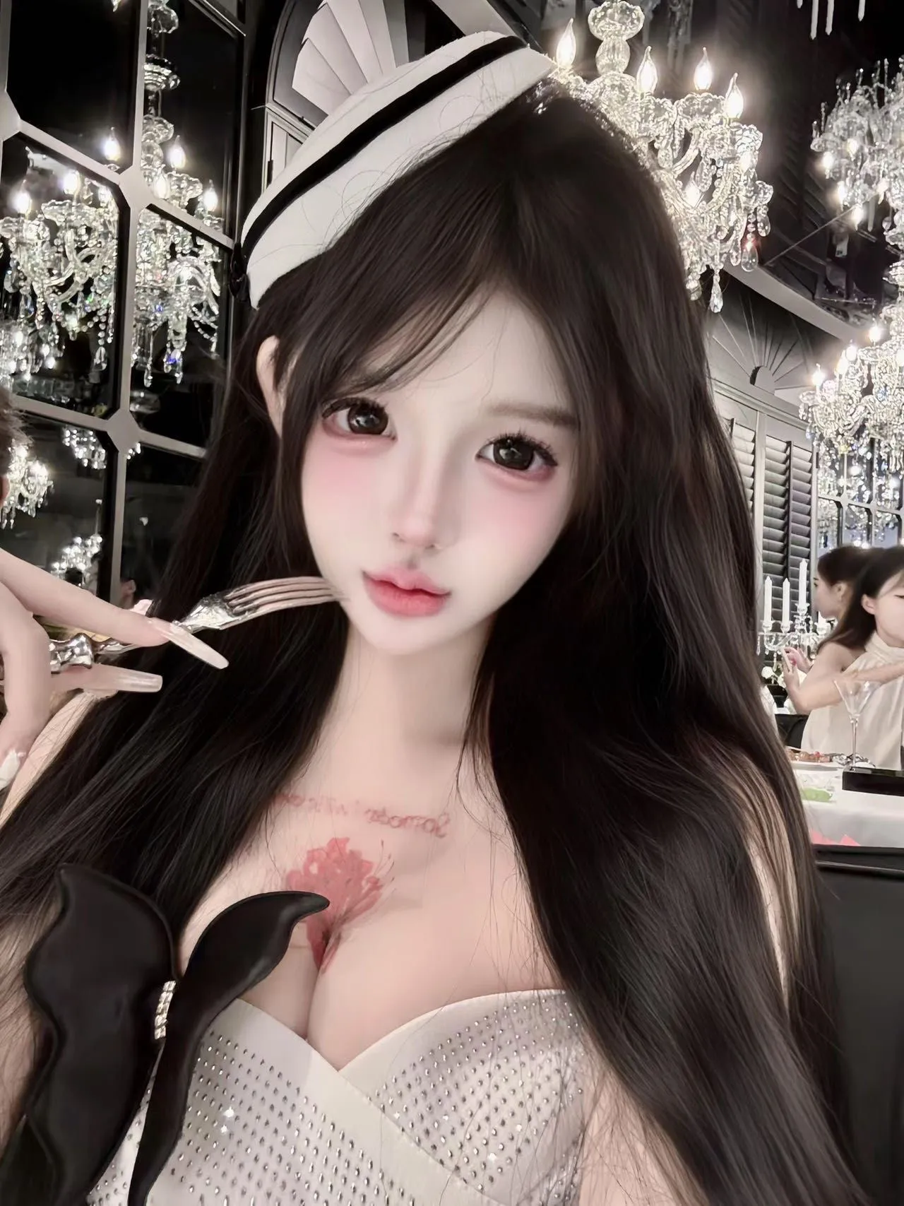 真人真照 米兰 新人首开 Gallery 2