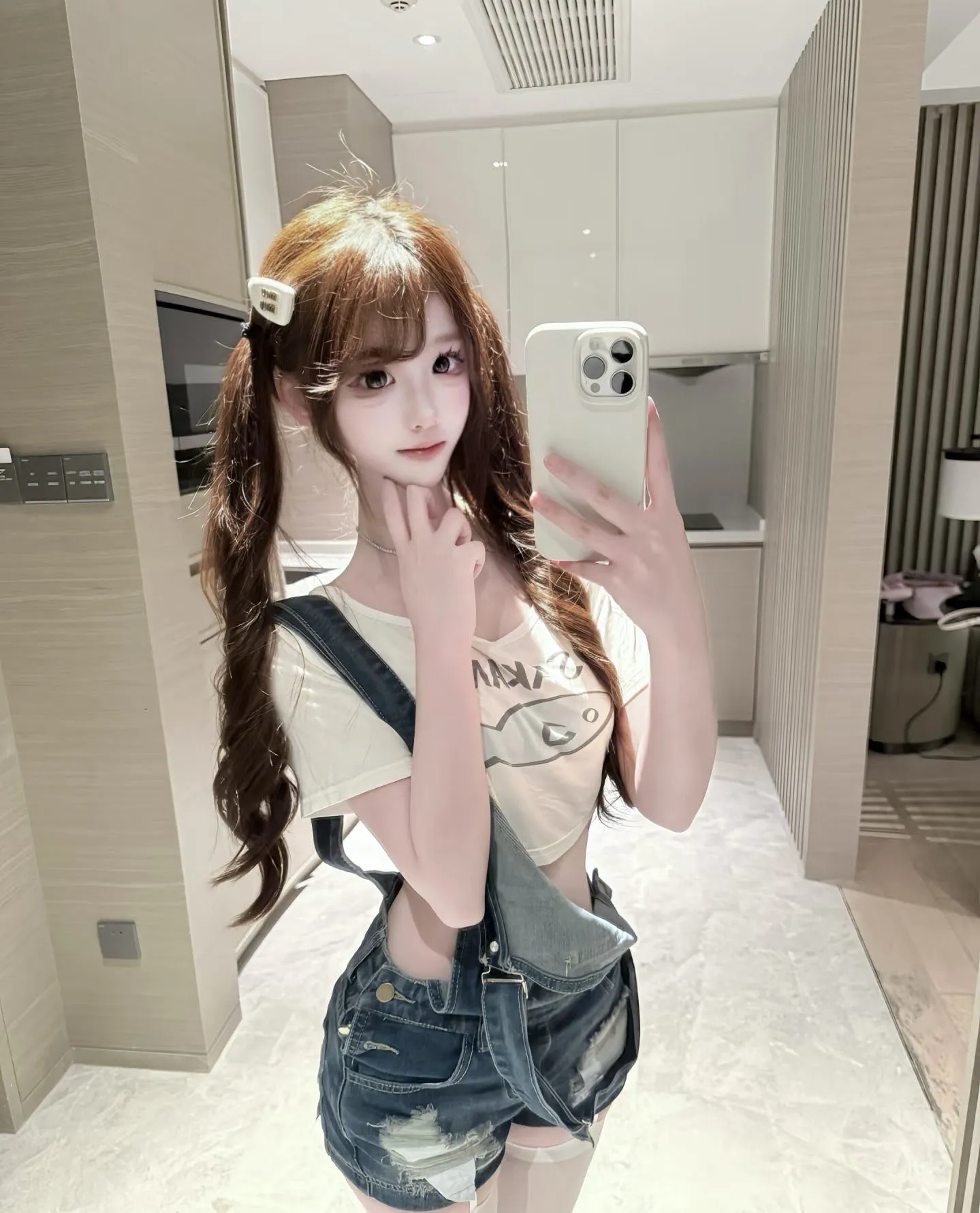 反差女孩 虾米 白虎萝莉