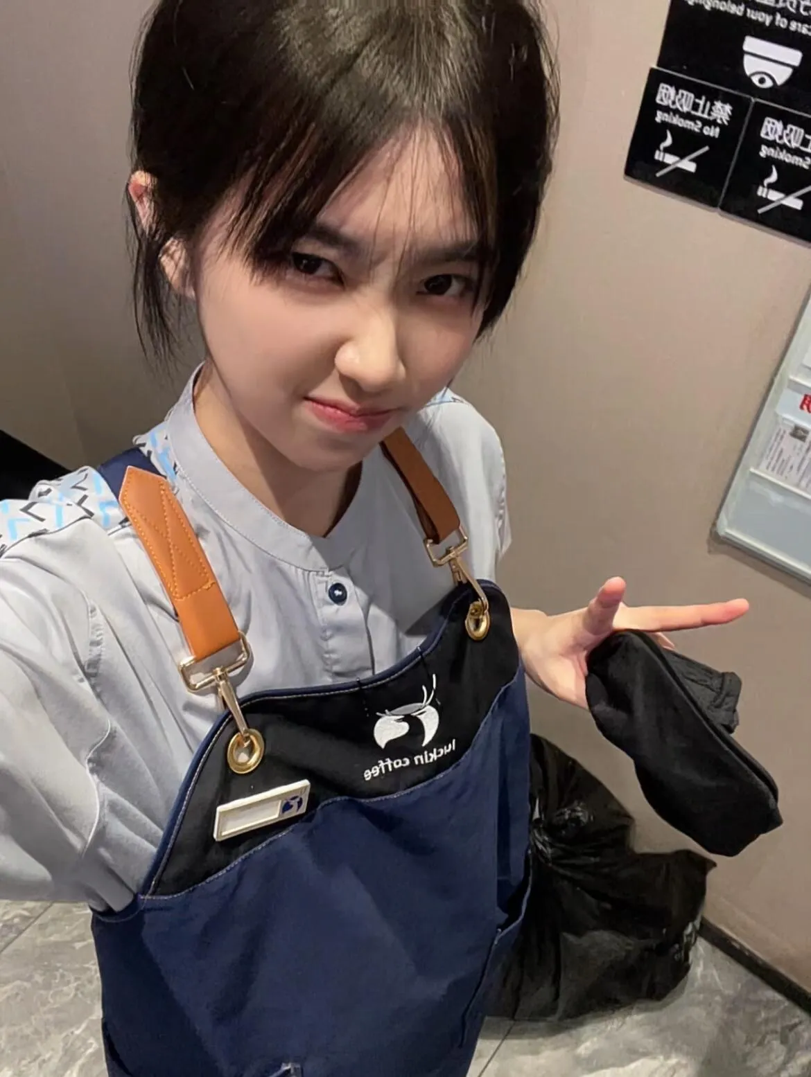 小欣，瑞辛女店员下海还债可爱女生情绪价值