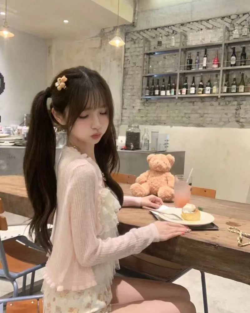 浦东白虎🐯07小萝莉刚破处 Gallery 4