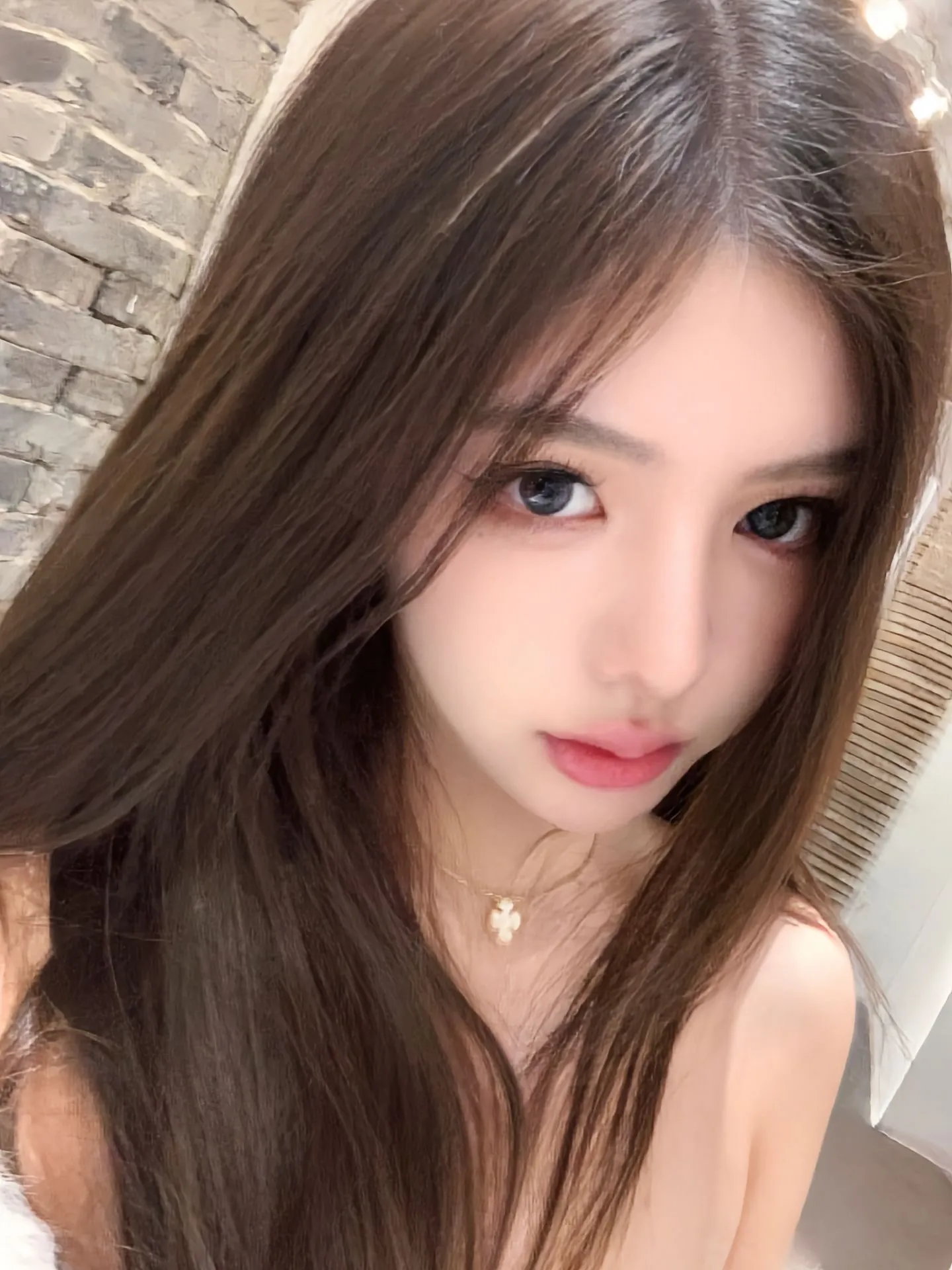 新人兼职眠眠 肌肤粉嫩易滑手 小穴水多不沾手 Gallery 6