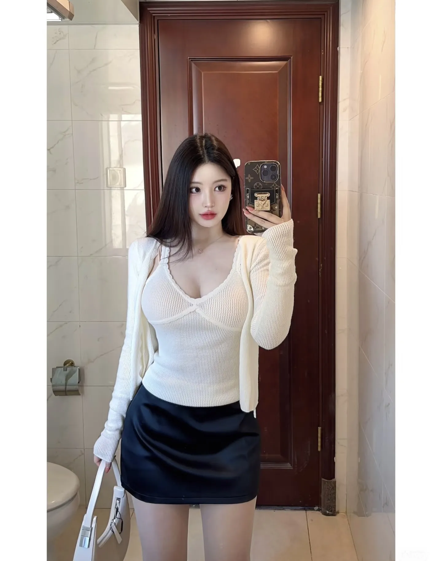 熙熙，新人刚下海真实大奶很带劲 Gallery 6