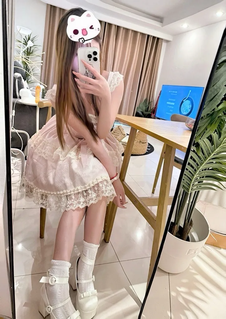 闵行梦梦极品白虎萝莉初下海💄 Gallery 5