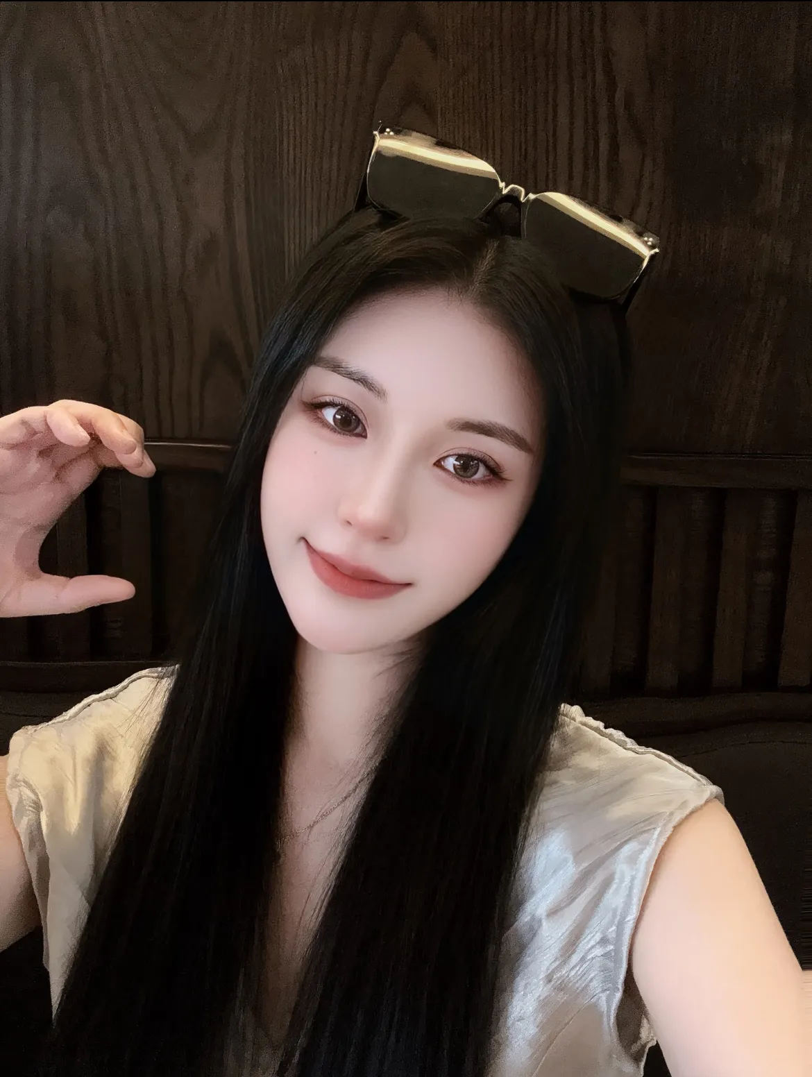 毛毛 纯御天花板 Gallery 1