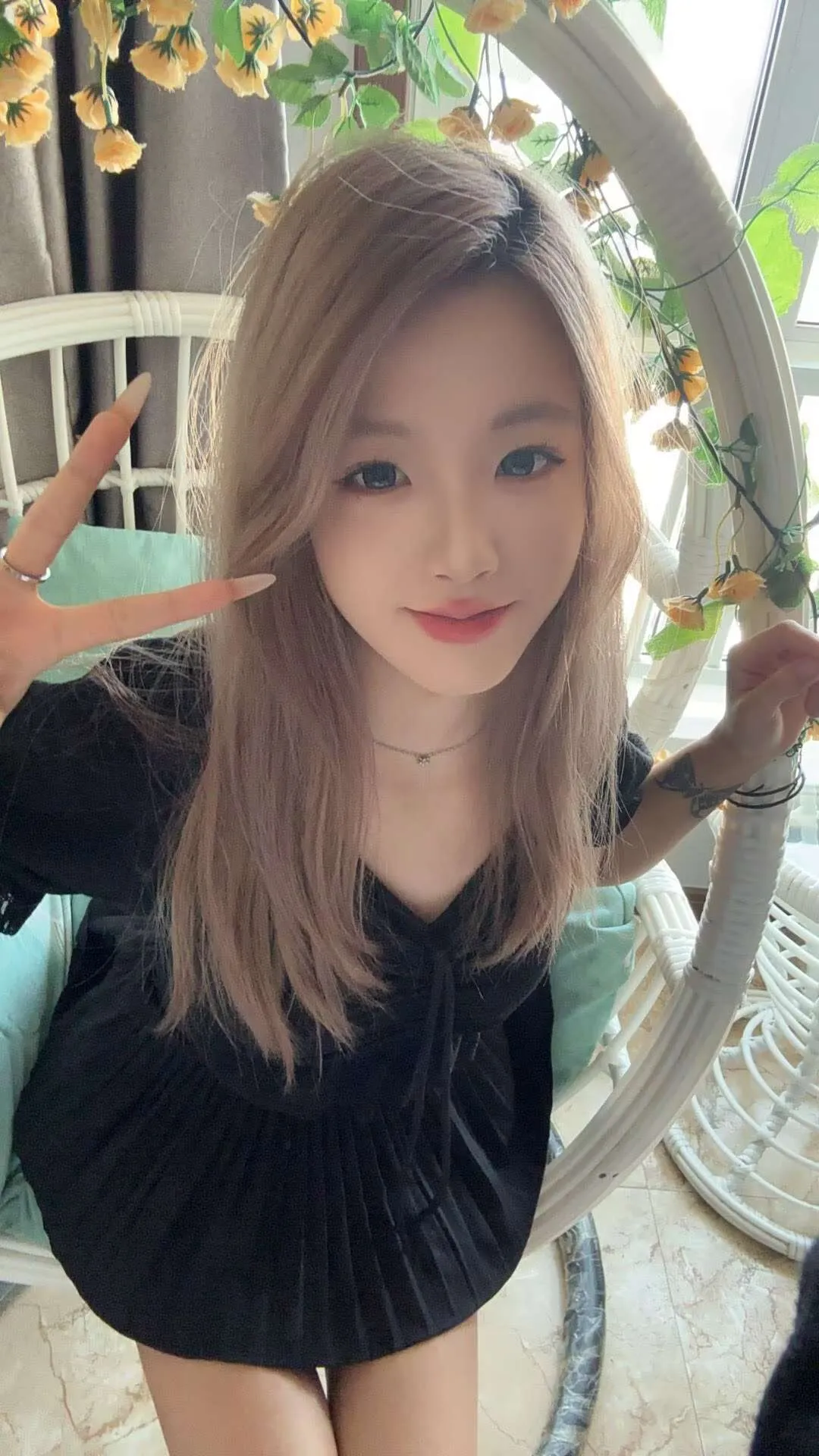 青浦🌈真实嫩妹梦梦。学妹兼职首次下海 Gallery 4