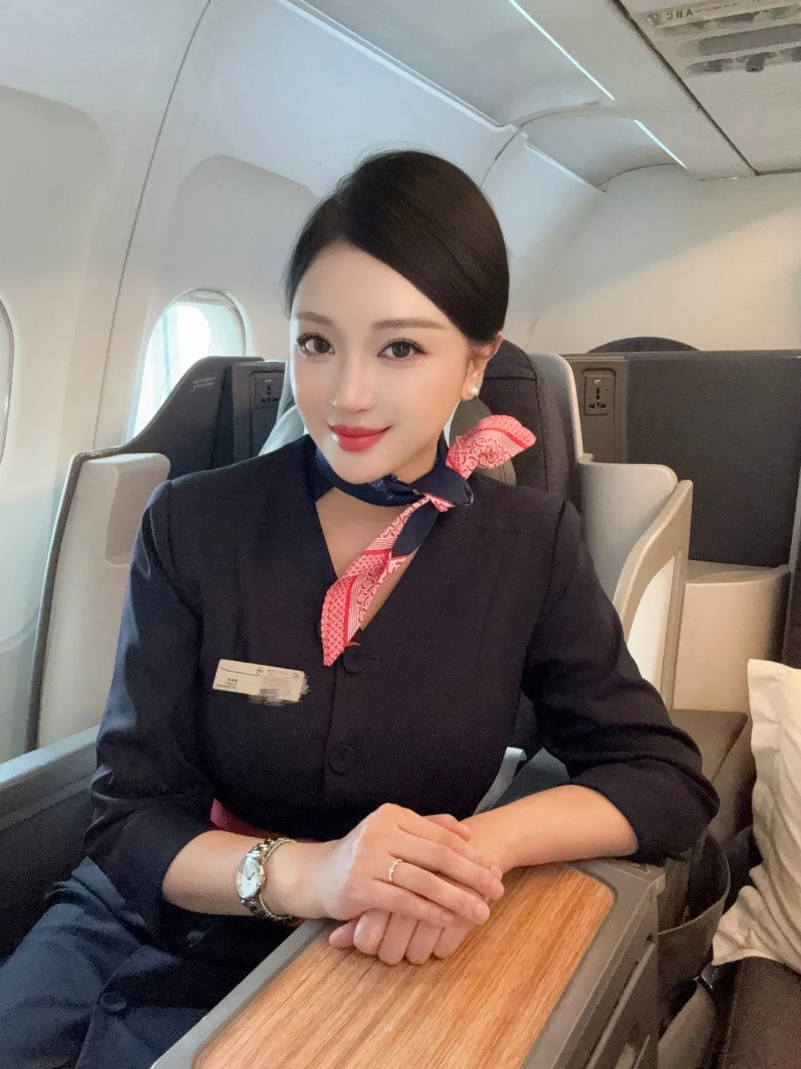 Y4718-空姐 普陀极品空姐大蜜