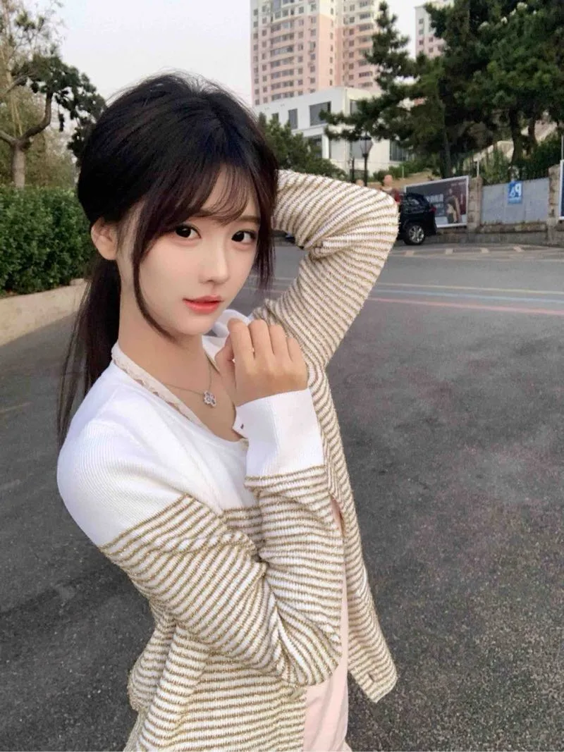 130新人白小纯兼职莹莹