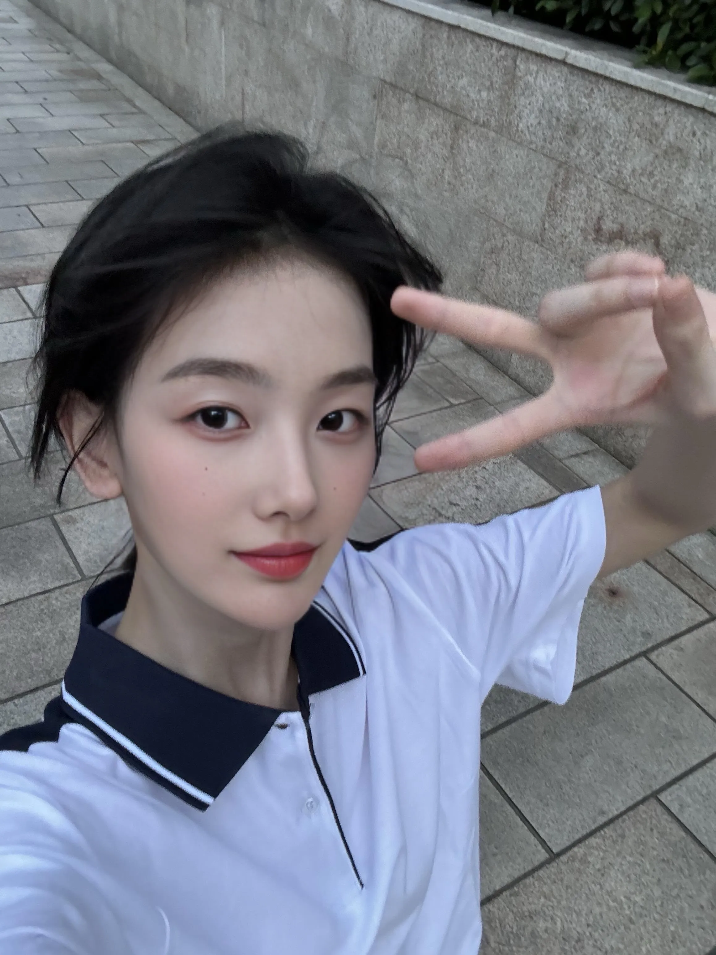 娴娴 真实学妹，刚满18，暑期兼职