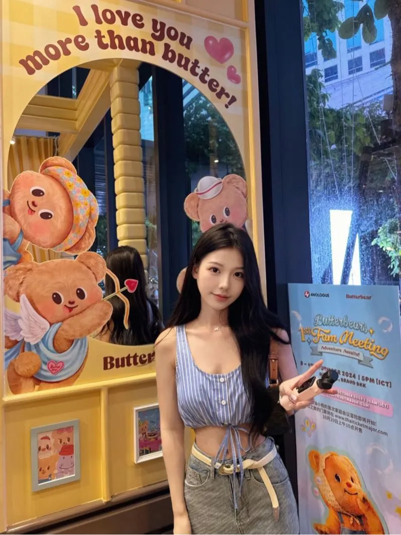 静安鹦鹉  169 小博主真人真照豚豚