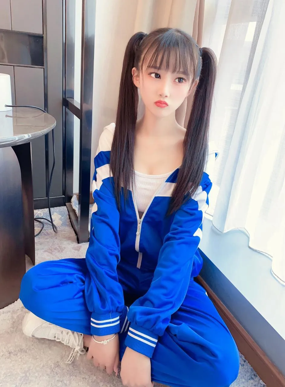 在校学生高二在读 偶尔兼职 Gallery 2