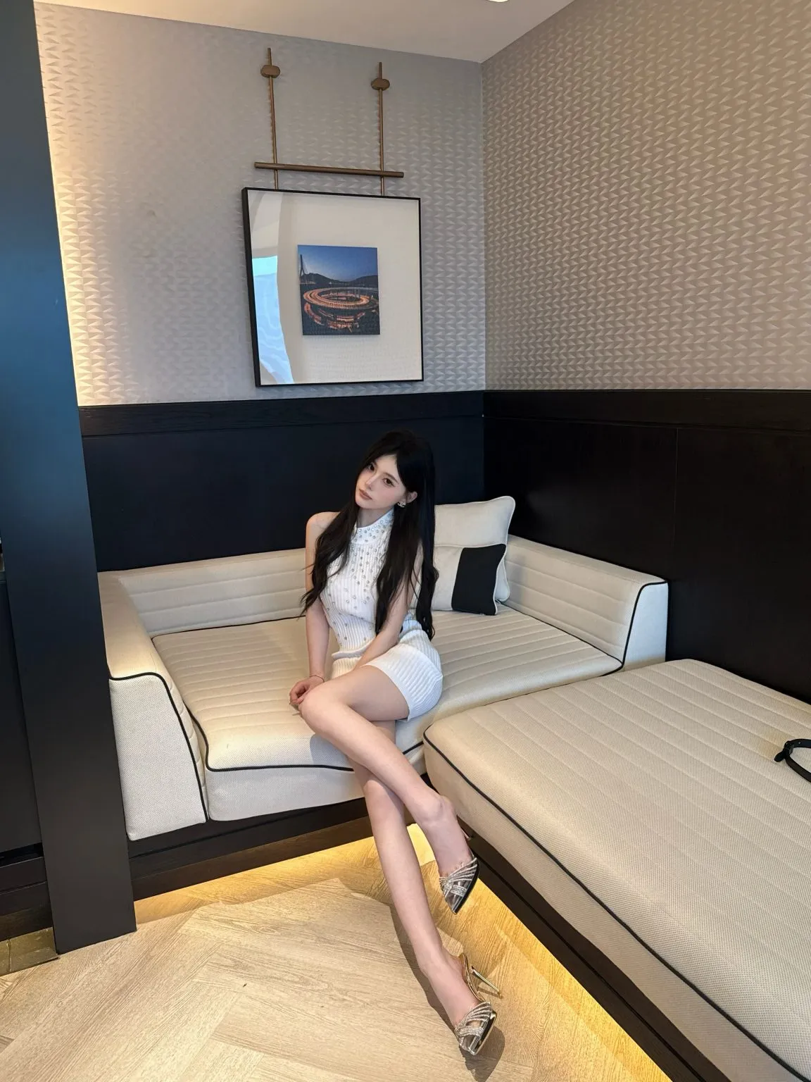 Y4136-妍妍浦东硬五极品纯欲筷子腿