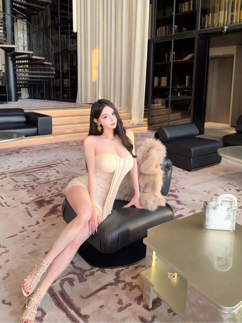 性感女郎 王艳艳 前凸后翘 Gallery 3