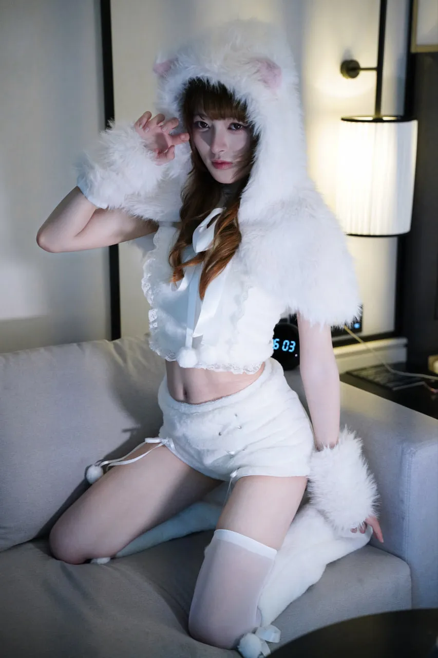 1207-画画 虹口高白醇外国语大二在读