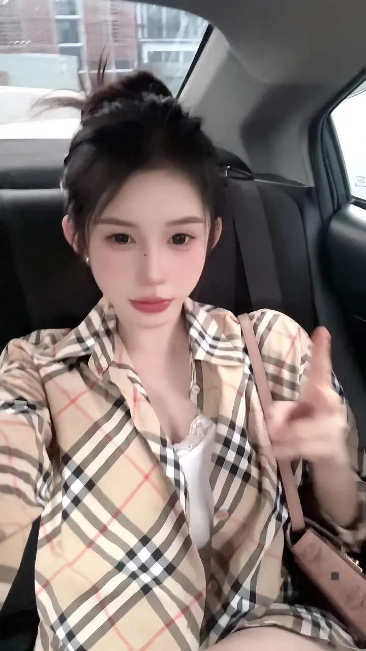 欣宝 大奶真胸 长发齐腰 Gallery 3