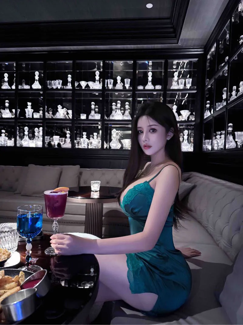 闵行 风情 真G奶御姐 Gallery 4