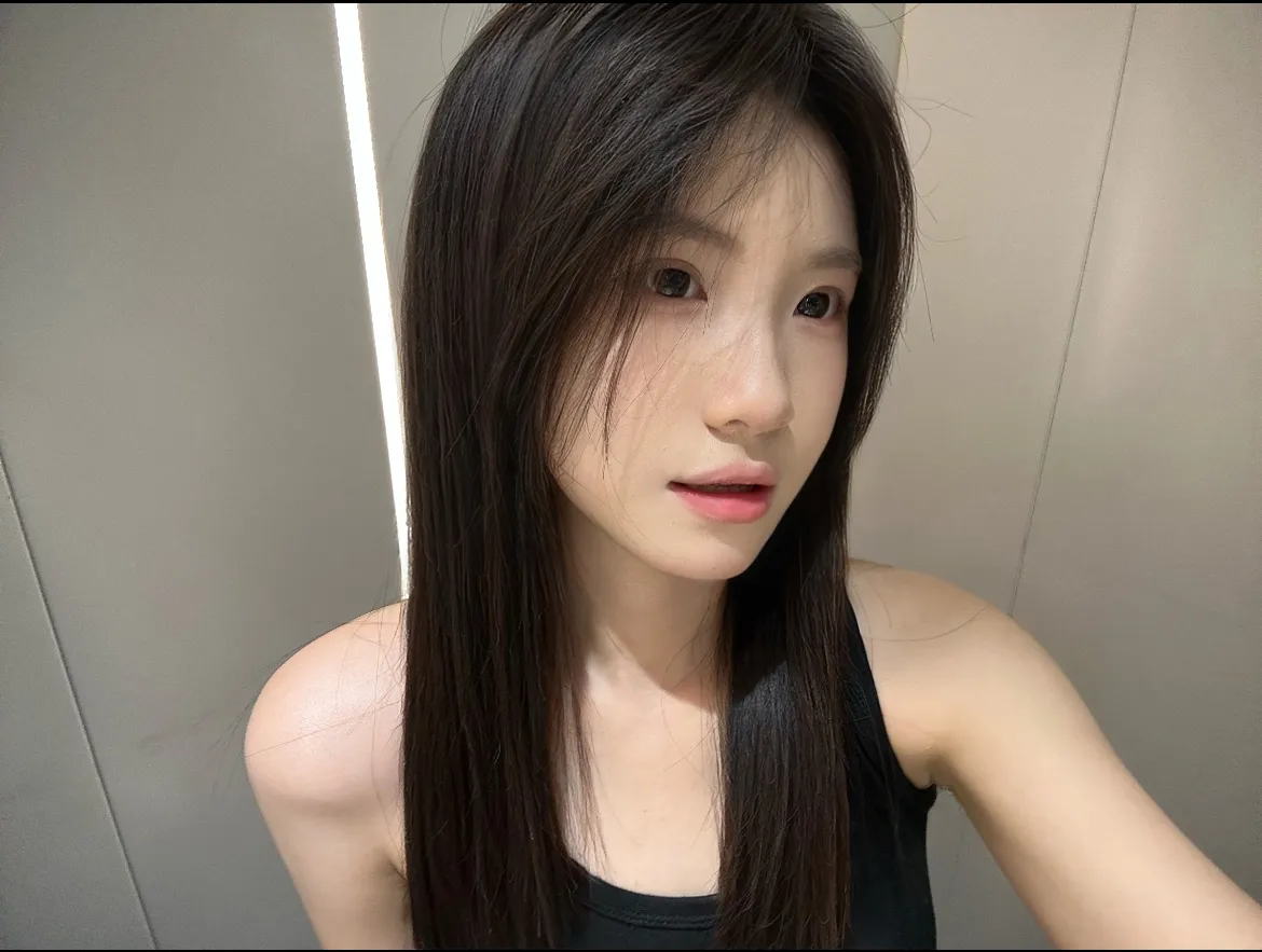 甜妮 新人下海 大学生兼职 Gallery 1