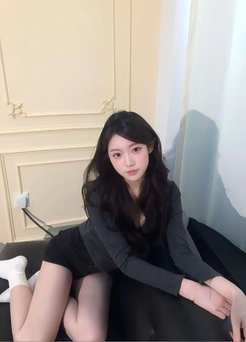 07清纯嫩妹 思思 Gallery 6