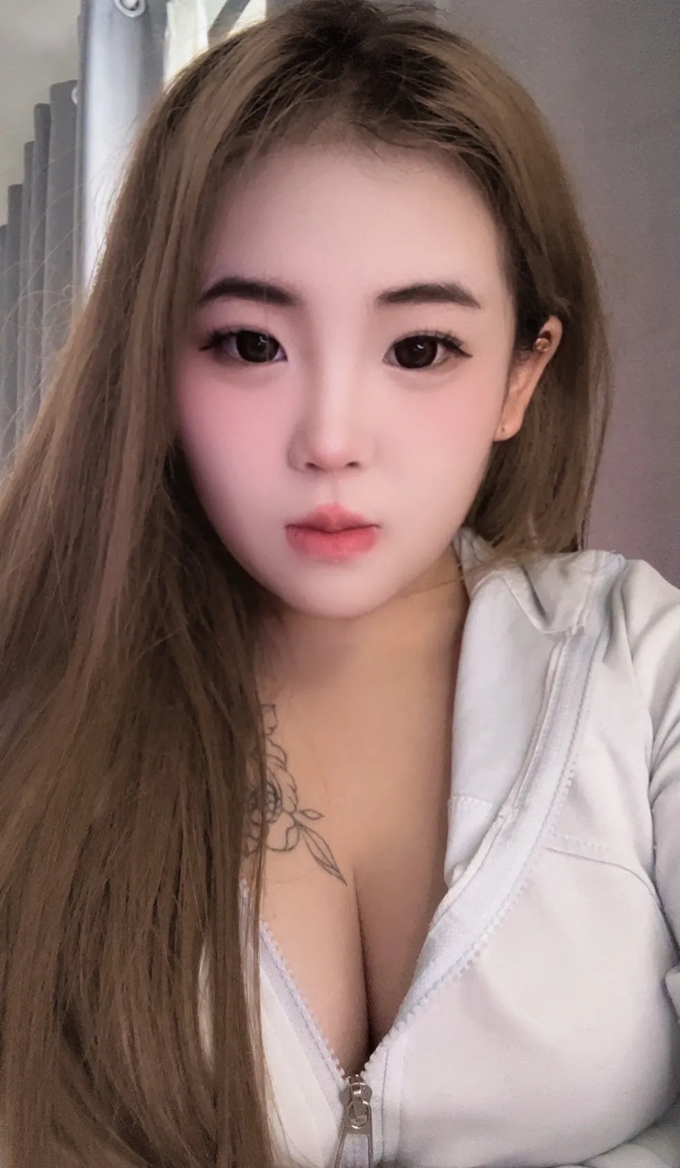 闵行4月24日巨乳萝莉08后小雅刚破处 Gallery 5