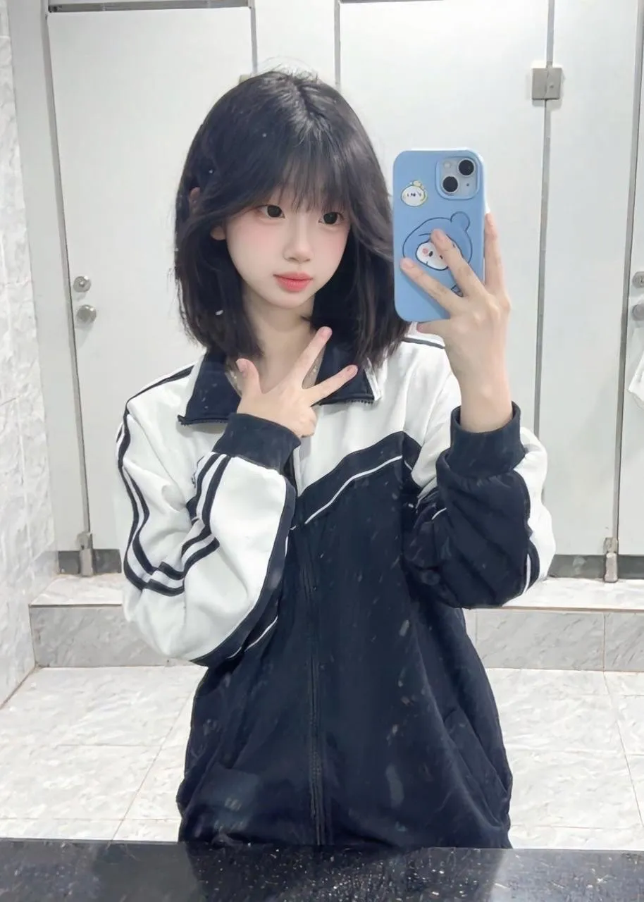 y230静静白小纯学生 畫廊 1