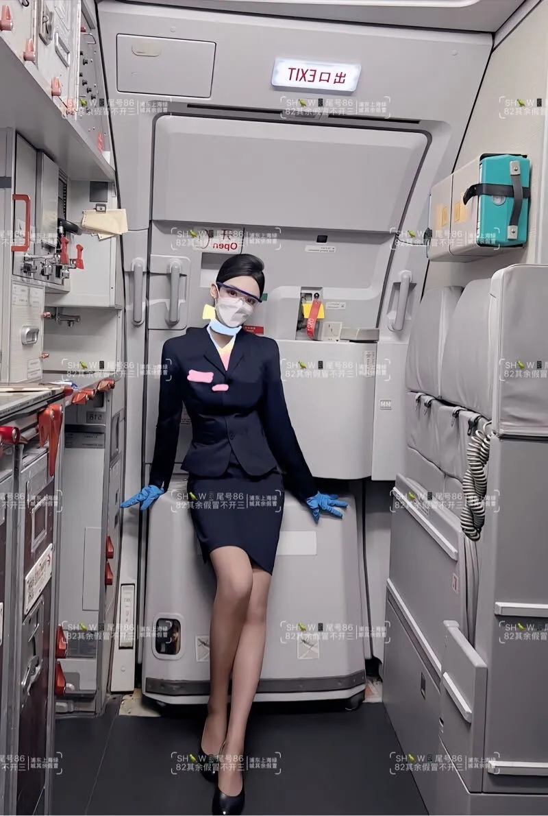 Y1723 浦东硬五东航真实空姐 Gallery 4