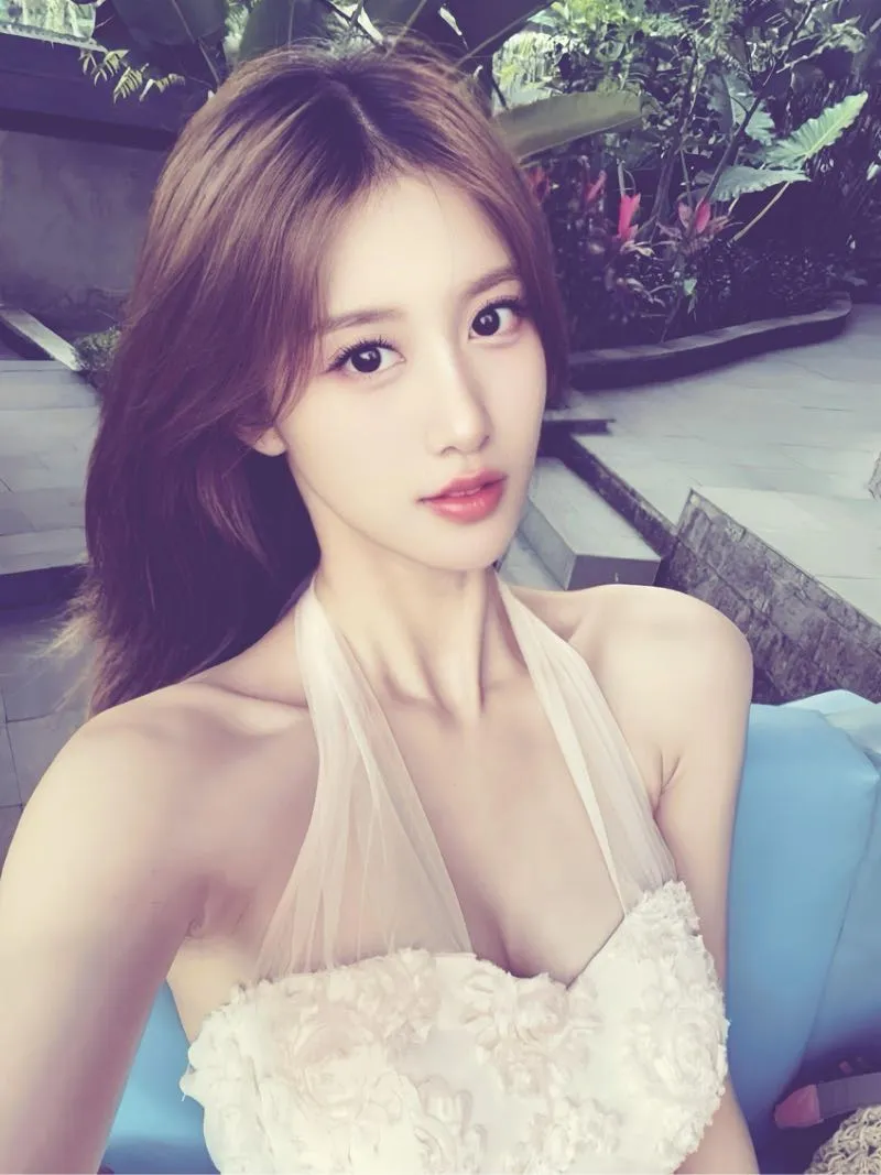 冰雨 真实身材曼妙床上小妖精