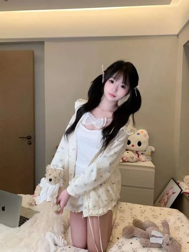 闵行 新人08白虎茶茶