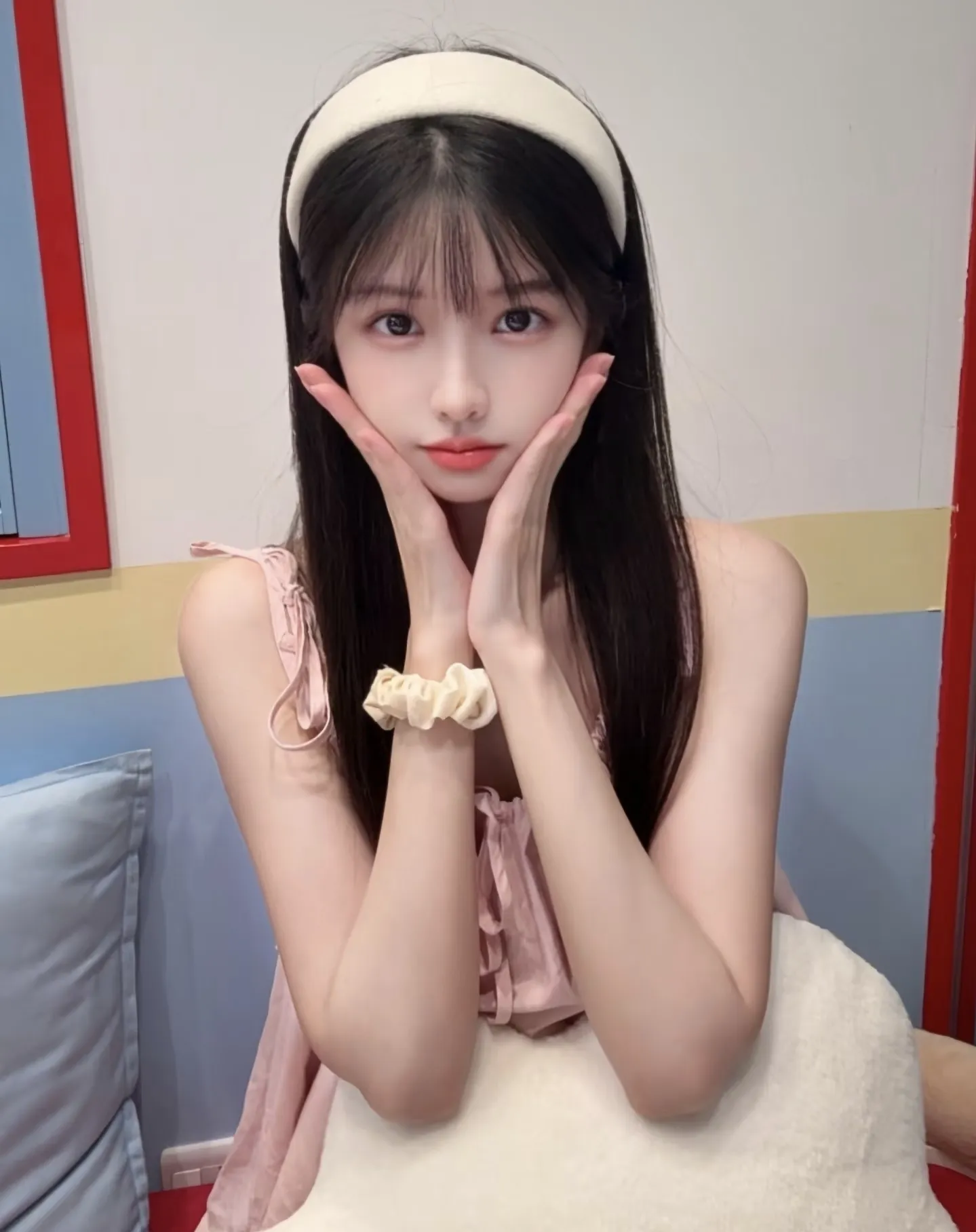 244新人清纯白小纯圈外兼职首开