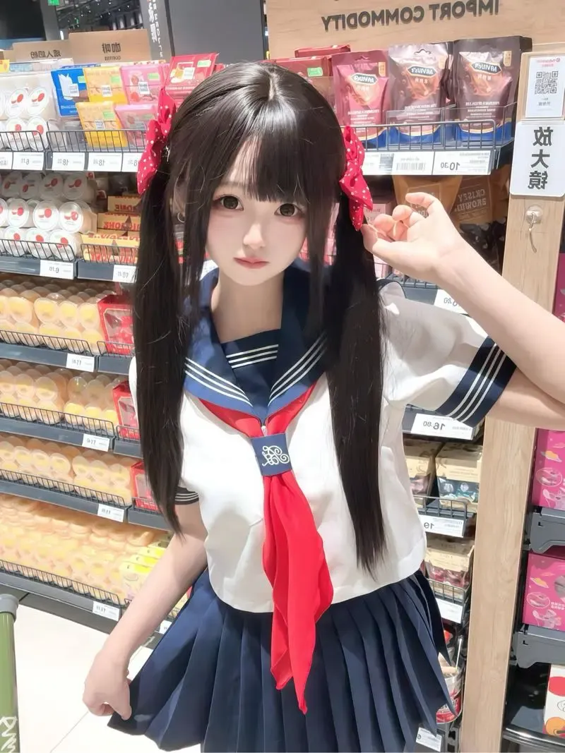 馨苒🏠 晨晨 极品白虎小萝莉 Gallery 5