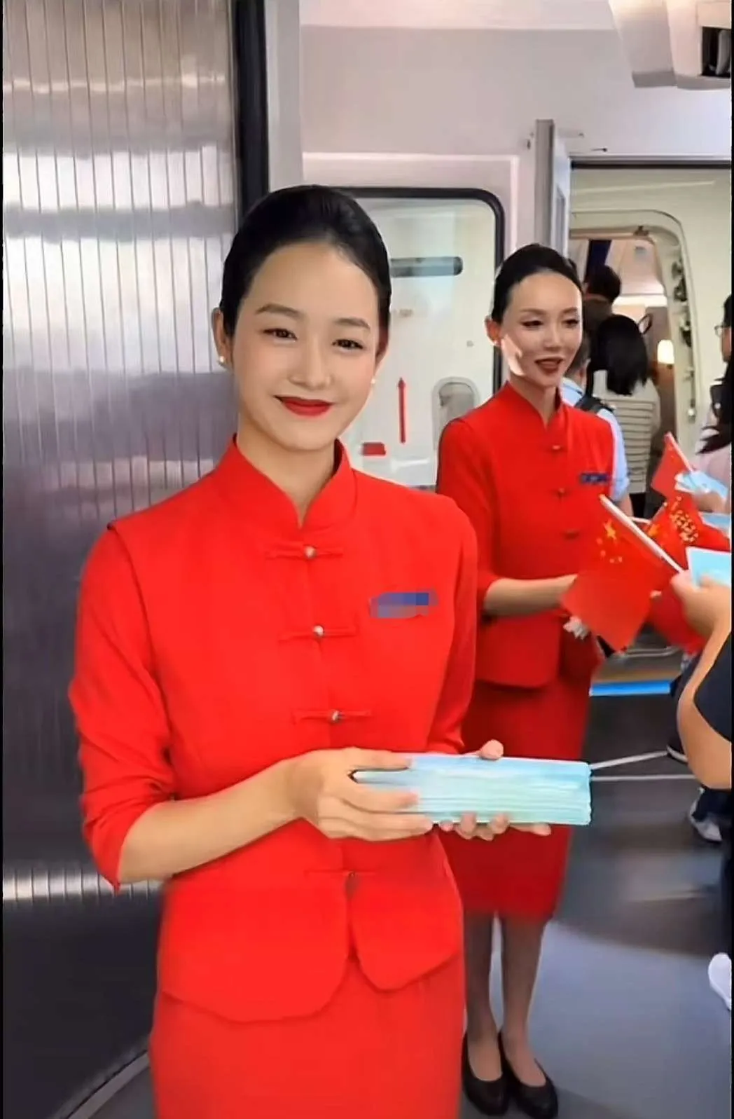 356气质女神南航乘务员 硬5🦜万