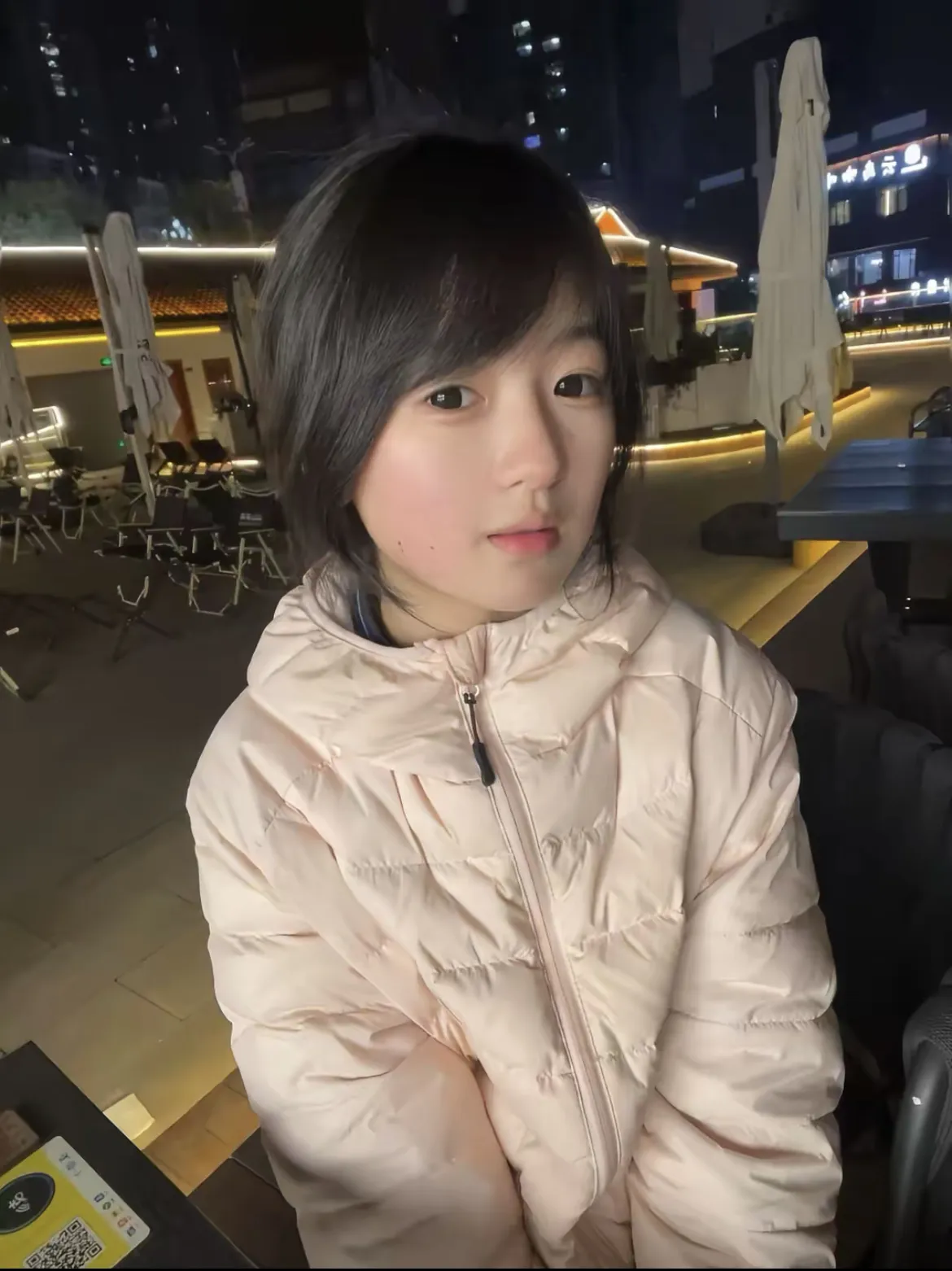 颜染 白小纯纯天然肌肤细腻光滑 Gallery 4