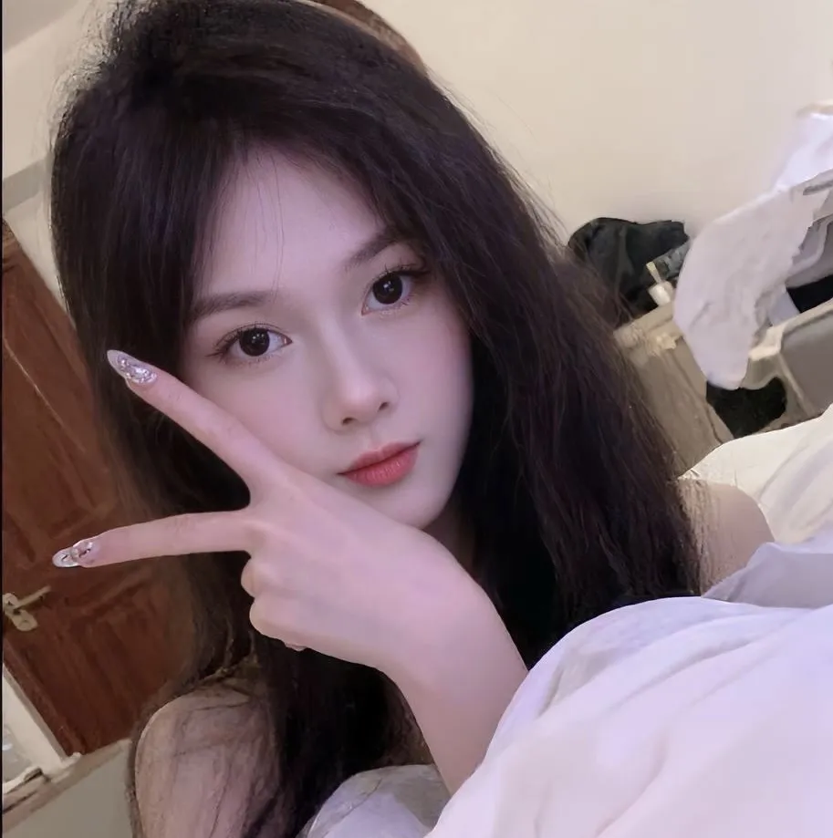 小轩 粘人到不行 哥哥快来……