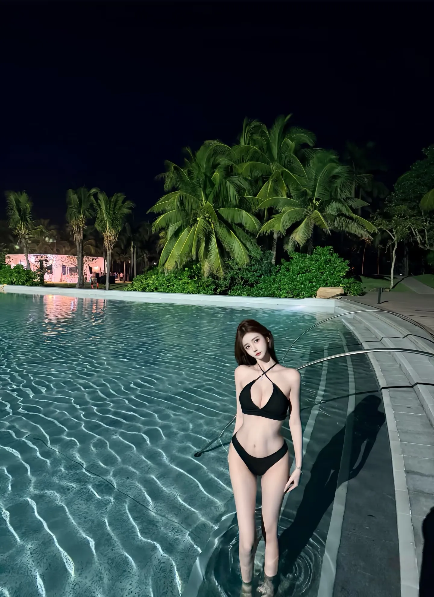 浦东 黎黎 童颜巨乳 Gallery 5