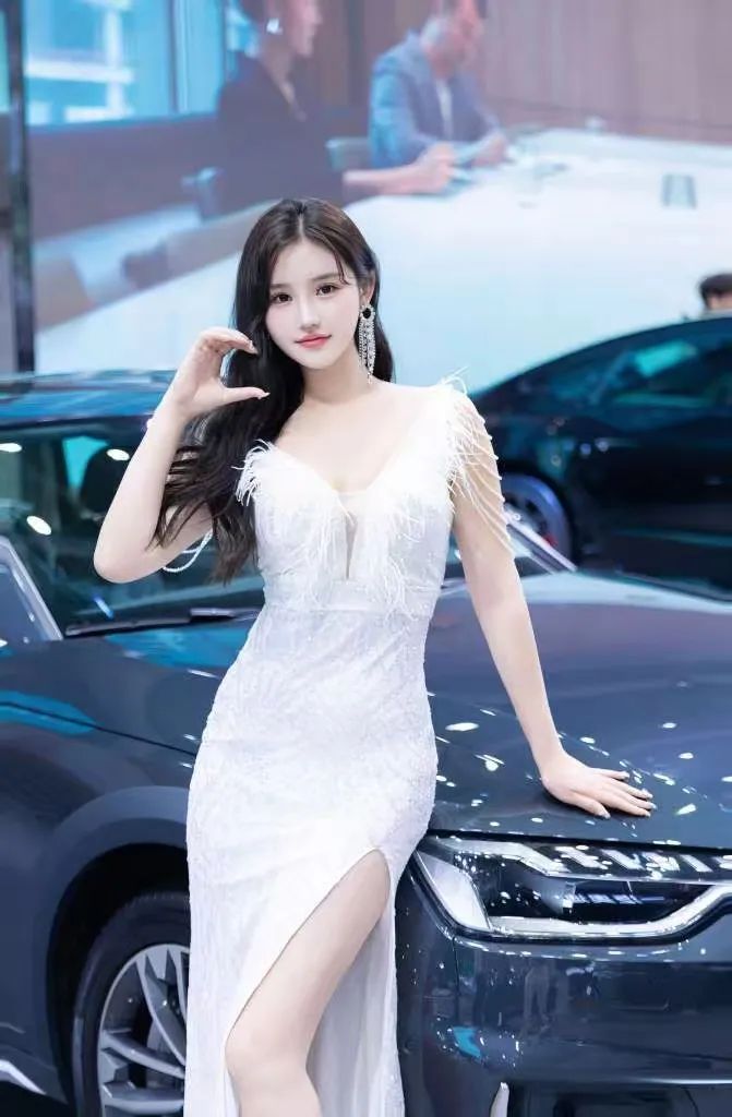 王伊桥🏠上海车模首开